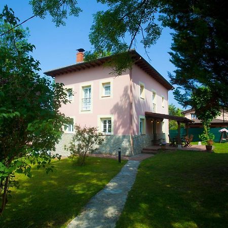 Villa Mercedes Piloña Dış mekan fotoğraf